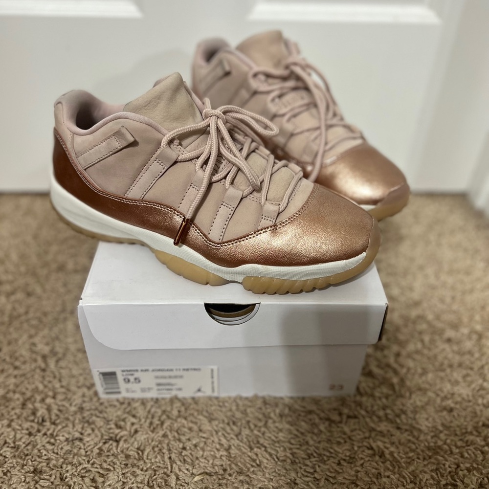 Women’s Air Jordan 11 Retro 9.5